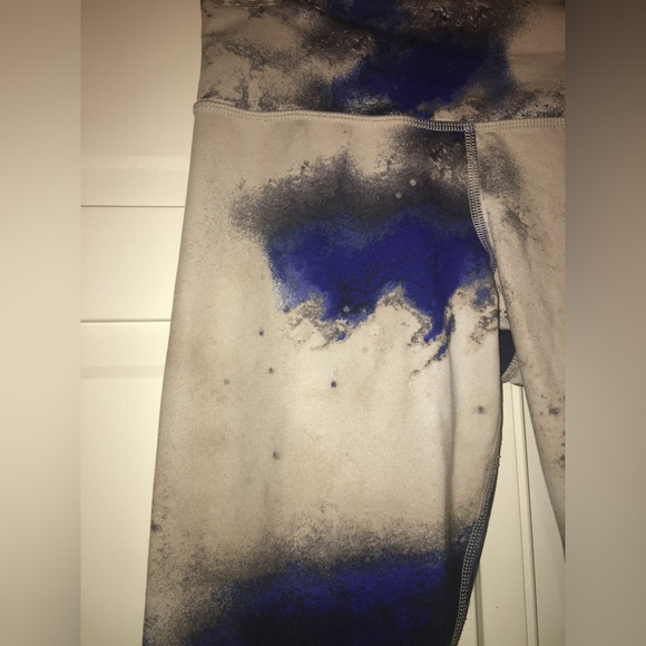 Lululemon Wunder Under Crop Milky Way Leggings. Size 4. - Picture 10 of 15